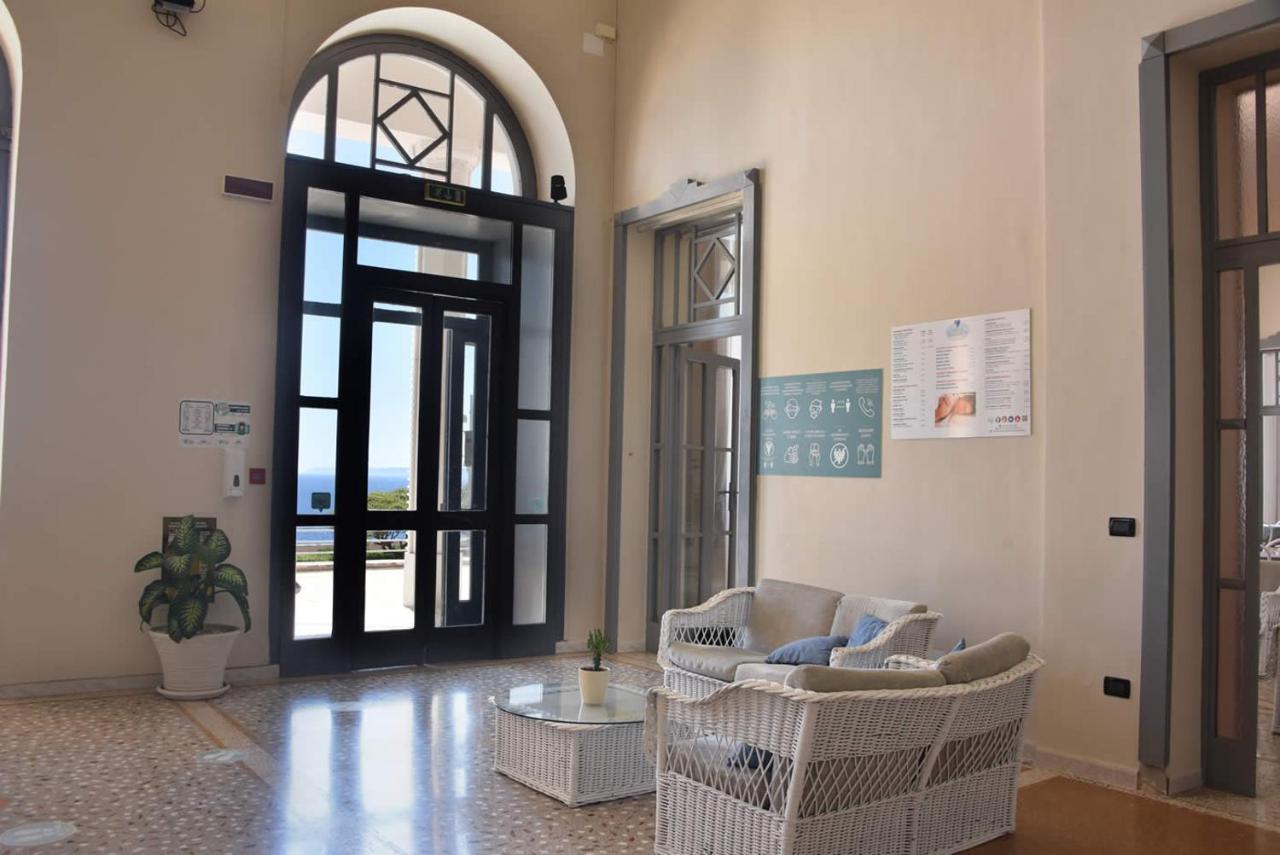 Albergo Palazzo Santa Cesarea Terme Extérieur photo