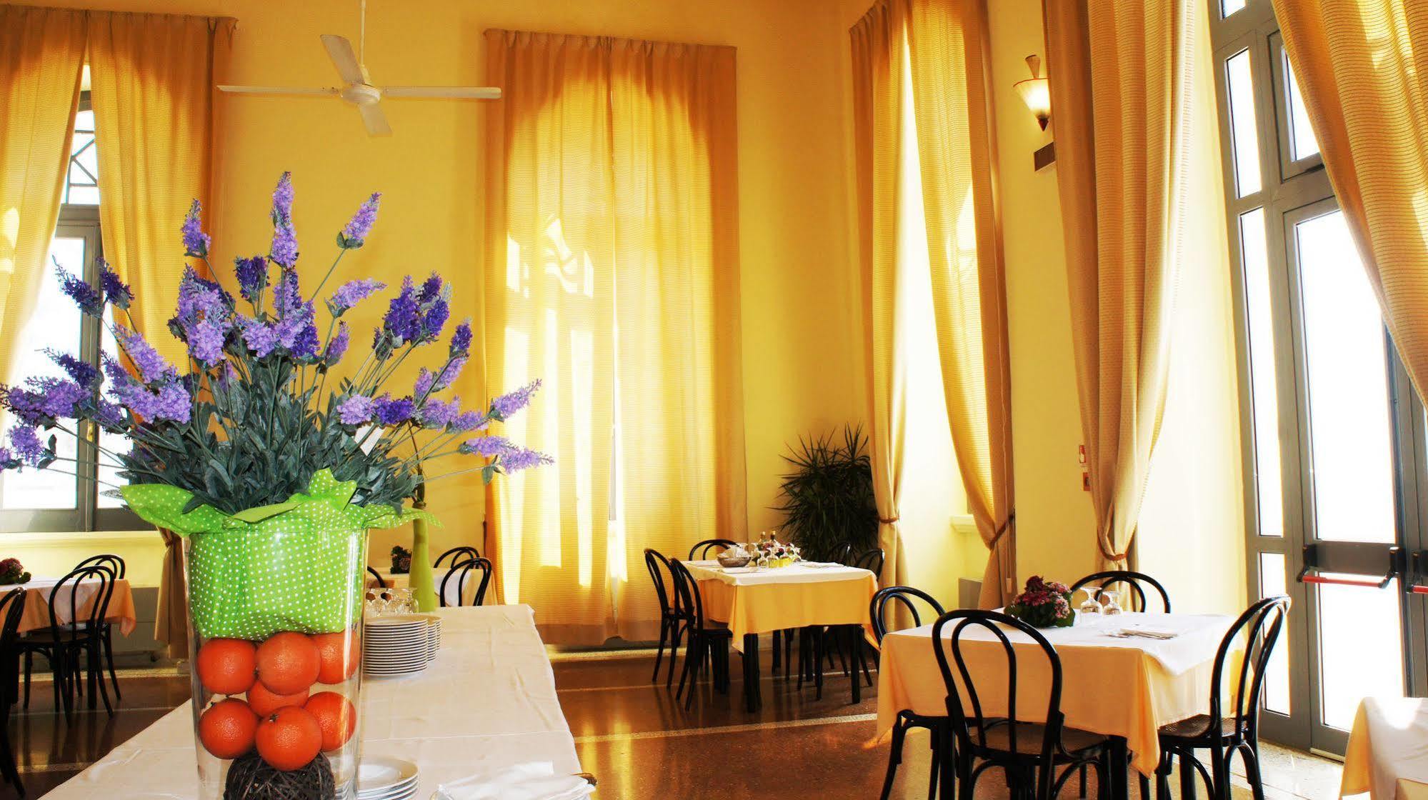 Albergo Palazzo Santa Cesarea Terme Extérieur photo