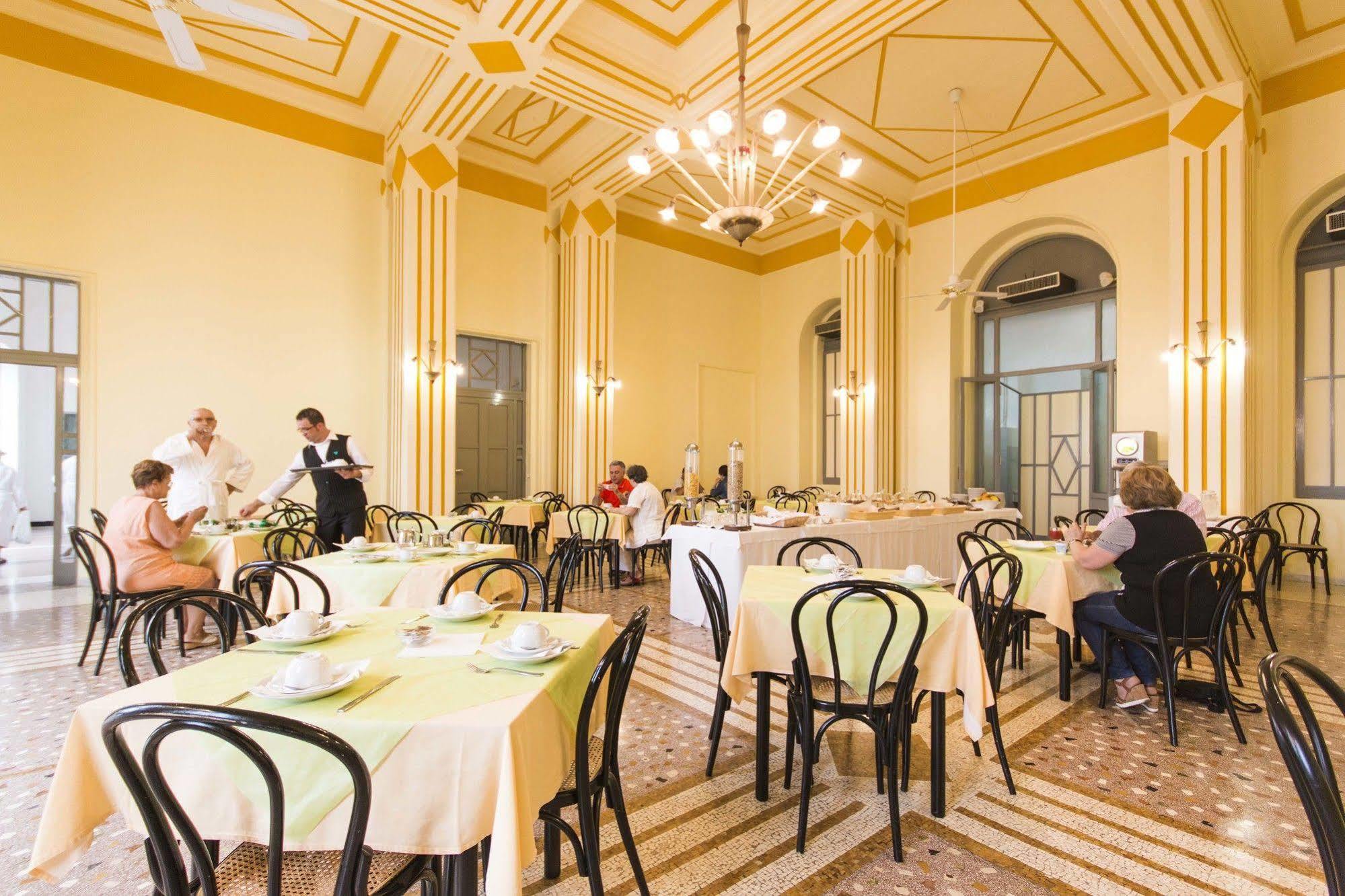 Albergo Palazzo Santa Cesarea Terme Extérieur photo