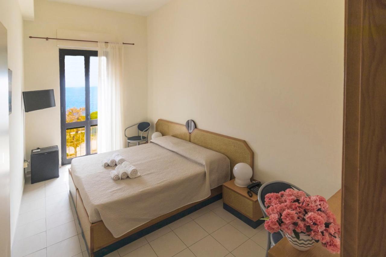 Albergo Palazzo Santa Cesarea Terme Extérieur photo